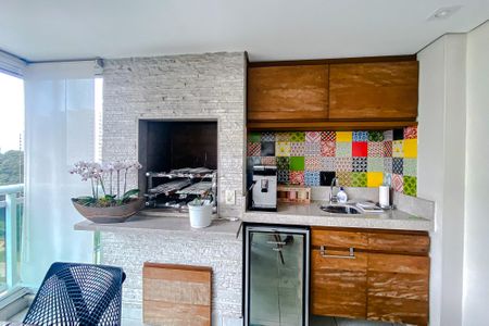 Apartamento à venda com 190m², 4 quartos e 3 vagas Apartamento à venda com 190m², 4 quartos e 3 vagasVaranda da Sala
