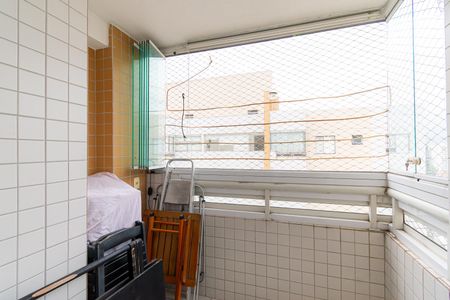 Apartamento à venda com 139m², 2 quartos e 2 vagas Apartamento à venda com 139m², 2 quartos e 2 vagasVaranda da Sala