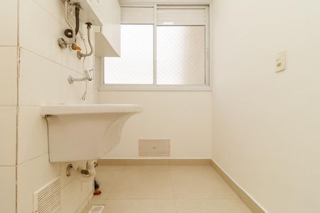 Apartamento para alugar com 47m², 2 quartos e 1 vaga Apartamento para alugar com 47m², 2 quartos e 1 vagaCozinha e Área de Serviço