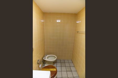 Apartamento para alugar com 136m², 4 quartos e 1 vaga Apartamento para alugar com 136m², 4 quartos e 1 vagaBanheiro Social