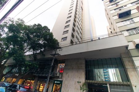 Apartamento para alugar com 136m², 4 quartos e 1 vaga Apartamento para alugar com 136m², 4 quartos e 1 vagaFachada