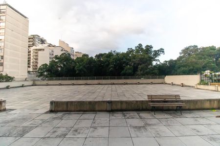 Apartamento para alugar com 136m², 4 quartos e 1 vaga Apartamento para alugar com 136m², 4 quartos e 1 vagaÁrea comum