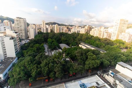 Vista da Sala de apartamento para alugar com 4 quartos, 136m² em Icaraí, Niterói