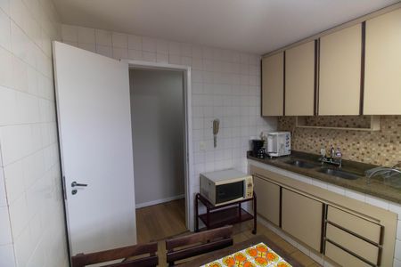 Apartamento para alugar com 136m², 4 quartos e 1 vaga Apartamento para alugar com 136m², 4 quartos e 1 vagaCozinha