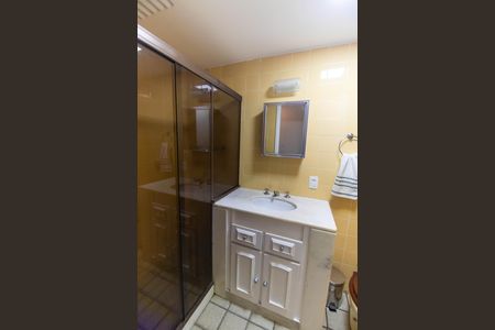 Apartamento para alugar com 136m², 4 quartos e 1 vaga Apartamento para alugar com 136m², 4 quartos e 1 vagaBanheiro Social
