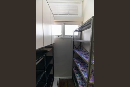 Apartamento para alugar com 136m², 4 quartos e 1 vaga Apartamento para alugar com 136m², 4 quartos e 1 vagaQuarto de Serviço