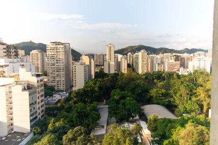 Apartamento para alugar com 136m², 4 quartos e 1 vaga Apartamento para alugar com 136m², 4 quartos e 1 vagaVista do Quarto 3