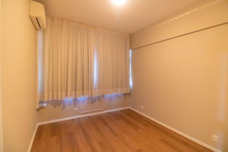 Apartamento para alugar com 136m², 4 quartos e 1 vaga Apartamento para alugar com 136m², 4 quartos e 1 vagaQuarto 2