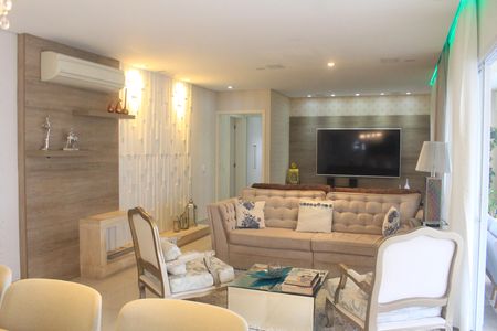 Apartamento para alugar com 179m², 3 quartos e 3 vagasSala