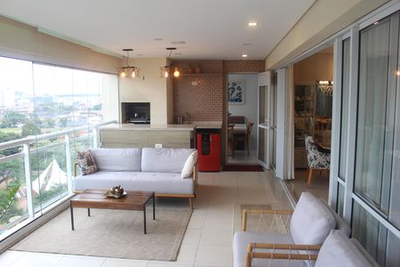 Apartamento para alugar com 179m², 3 quartos e 3 vagasVaranda