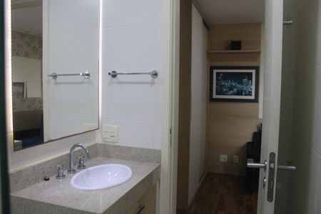 Apartamento para alugar com 179m², 3 quartos e 3 vagasBanheiro da Suíte 3