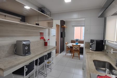 Apartamento para alugar com 179m², 3 quartos e 3 vagasCozinha