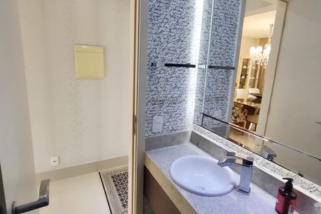 Apartamento para alugar com 179m², 3 quartos e 3 vagasLavabo