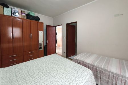 Casa à venda com 118m², 2 quartos e 2 vagas Casa à venda com 118m², 2 quartos e 2 vagasQuarto Suíte