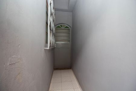 Casa para alugar com 140m², 3 quartos e 4 vagas Casa para alugar com 140m², 3 quartos e 4 vagasCorredor