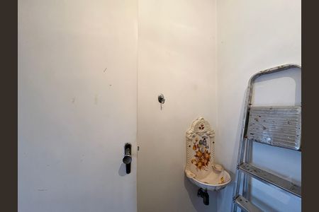 Área comum de casa à venda com 6 quartos, 253m² em Vila Pereira Barreto, São Paulo