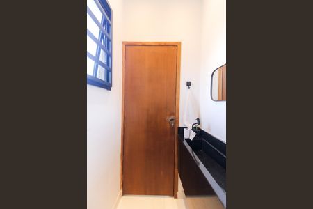 Casa para alugar com 120m², 2 quartos e 2 vagas Casa para alugar com 120m², 2 quartos e 2 vagasLavabo