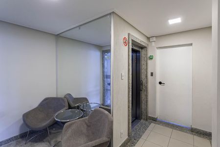 Apartamento à venda com 52m², 2 quartos e 2 vagas Apartamento à venda com 52m², 2 quartos e 2 vagasEntrada