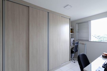 Apartamento à venda com 52m², 2 quartos e 2 vagas Apartamento à venda com 52m², 2 quartos e 2 vagasQuarto