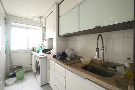 Apartamento para alugar com 65m², 2 quartos e 1 vaga Apartamento para alugar com 65m², 2 quartos e 1 vagaCozinha e Área de Serviço