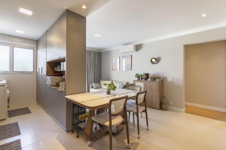 Apartamento à venda com 74m², 2 quartos e 2 vagas Apartamento à venda com 74m², 2 quartos e 2 vagasCozinha