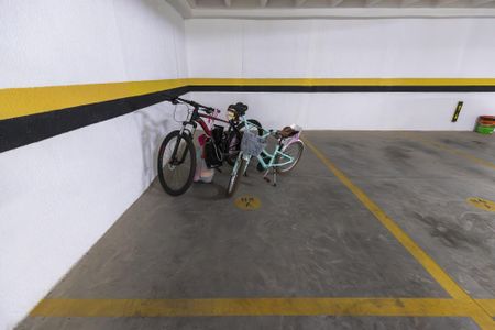 Apartamento à venda com 74m², 2 quartos e 2 vagas Apartamento à venda com 74m², 2 quartos e 2 vagasGaragem