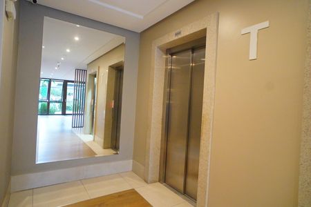 Apartamento à venda com 48m², 1 quarto e 1 vaga Apartamento à venda com 48m², 1 quarto e 1 vagaHall de entrada