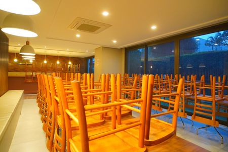 Apartamento à venda com 48m², 1 quarto e 1 vaga Apartamento à venda com 48m², 1 quarto e 1 vagaÁrea comum - Salão de festas