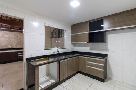 Casa de condomínio para alugar com 100m², 2 quartos e 3 vagas Casa de condomínio para alugar com 100m², 2 quartos e 3 vagasCozinha