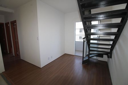 Apartamento para alugar com 107m², 2 quartos e 2 vagasSala