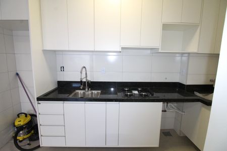 Apartamento para alugar com 107m², 2 quartos e 2 vagasCozinha