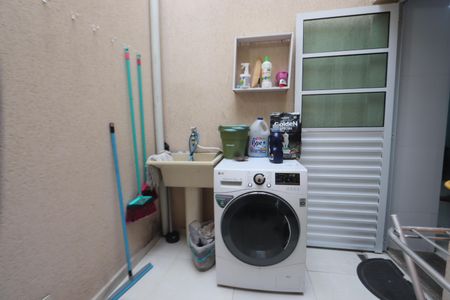 Casa de condomínio para alugar com 61m², 2 quartos e 1 vagaLavanderia