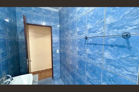 Casa para alugar com 58m², 2 quartos e sem vaga Casa para alugar com 58m², 2 quartos e sem vagaBanheiro