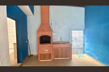 Casa para alugar com 58m², 2 quartos e sem vaga Casa para alugar com 58m², 2 quartos e sem vagaQuintal