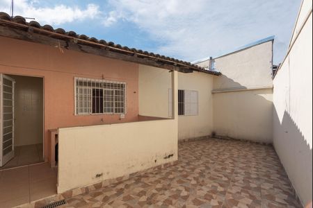 Casa para alugar com 150m², 2 quartos e 1 vaga Casa para alugar com 150m², 2 quartos e 1 vagaQuintal