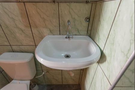 Casa para alugar com 150m², 2 quartos e 1 vaga Casa para alugar com 150m², 2 quartos e 1 vagaBanheiro