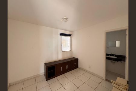Casa de condomínio para alugar com 300m², 4 quartos e 3 vagas Casa de condomínio para alugar com 300m², 4 quartos e 3 vagasSuíte 4