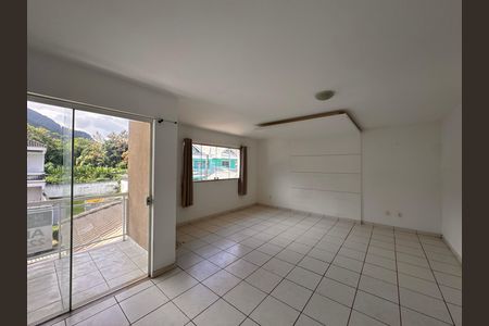 Casa de condomínio para alugar com 300m², 4 quartos e 3 vagas Casa de condomínio para alugar com 300m², 4 quartos e 3 vagasSuíte 1