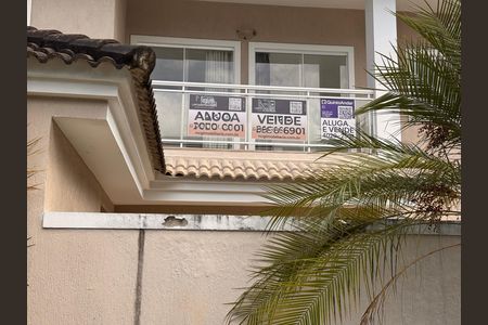 Casa de condomínio para alugar com 300m², 4 quartos e 3 vagas Casa de condomínio para alugar com 300m², 4 quartos e 3 vagasPlaquinha Quinto Andar