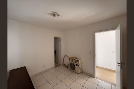 Casa de condomínio para alugar com 300m², 4 quartos e 3 vagas Casa de condomínio para alugar com 300m², 4 quartos e 3 vagasSuíte 4
