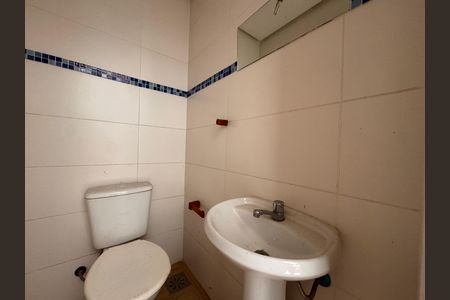 Casa de condomínio para alugar com 300m², 4 quartos e 3 vagas Casa de condomínio para alugar com 300m², 4 quartos e 3 vagasÁrea externa - Banheiro
