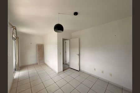Casa de condomínio para alugar com 300m², 4 quartos e 3 vagas Casa de condomínio para alugar com 300m², 4 quartos e 3 vagasSuíte 2