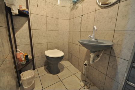 Casa à venda com 320m², 4 quartos e 1 vagaBanheiro 3
