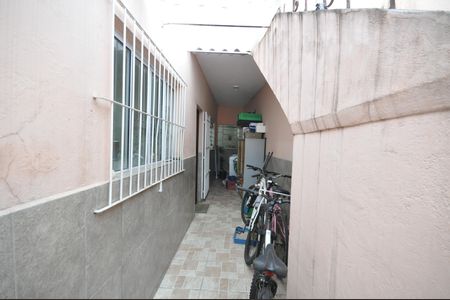 Casa à venda com 320m², 4 quartos e 1 vagaQuintal