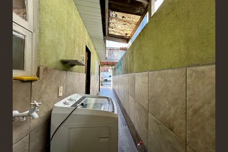 Casa para alugar com 45m², 2 quartos e 1 vaga Casa para alugar com 45m², 2 quartos e 1 vagaÁrea de Serviço