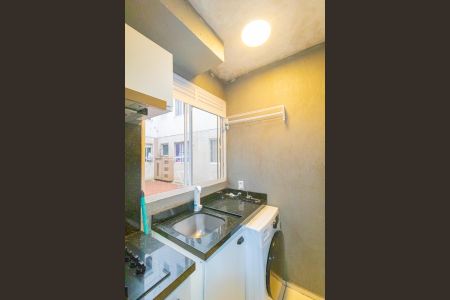 Apartamento à venda com 42m², 2 quartos e 1 vaga Apartamento à venda com 42m², 2 quartos e 1 vagaCozinha e Área de Serviço