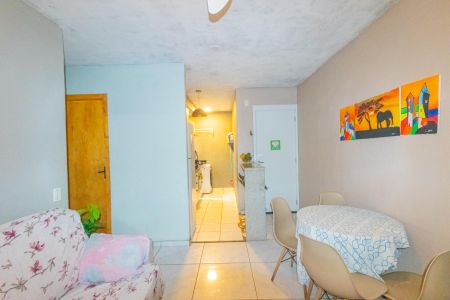 Sala de apartamento à venda com 2 quartos, 42m² em Rio Branco, Canoas
