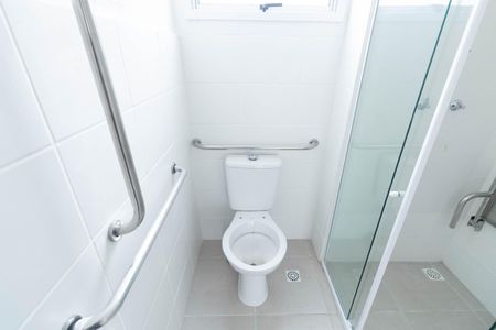 Apartamento para alugar com 46m², 2 quartos e 1 vaga Apartamento para alugar com 46m², 2 quartos e 1 vagaBanheiro
