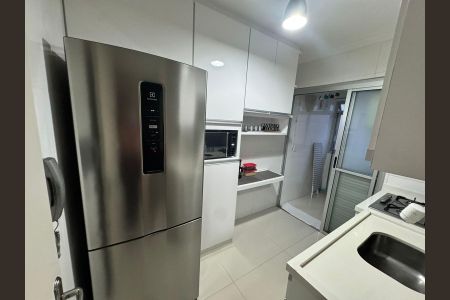 Cozinha de apartamento à venda com 2 quartos, 54m² em Vila Roque, São Paulo