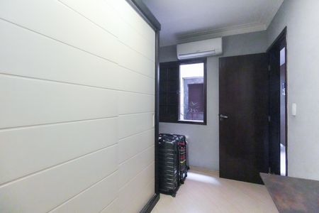 Casa à venda com 133m², 3 quartos e 3 vagas Casa à venda com 133m², 3 quartos e 3 vagasQuarto 2